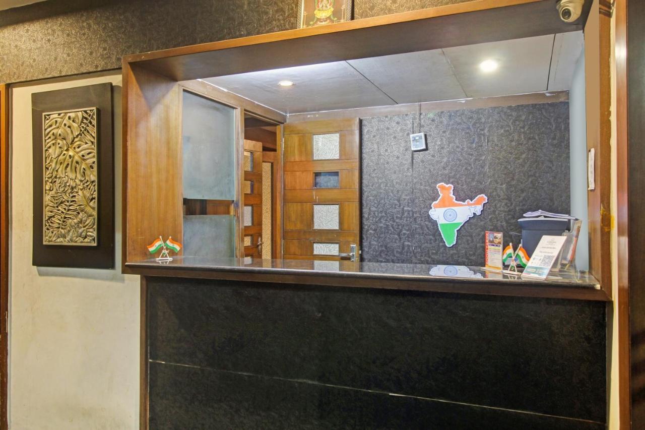 Collection O 82357 Hotel Surabhi Pride Trimulgherry Extérieur photo