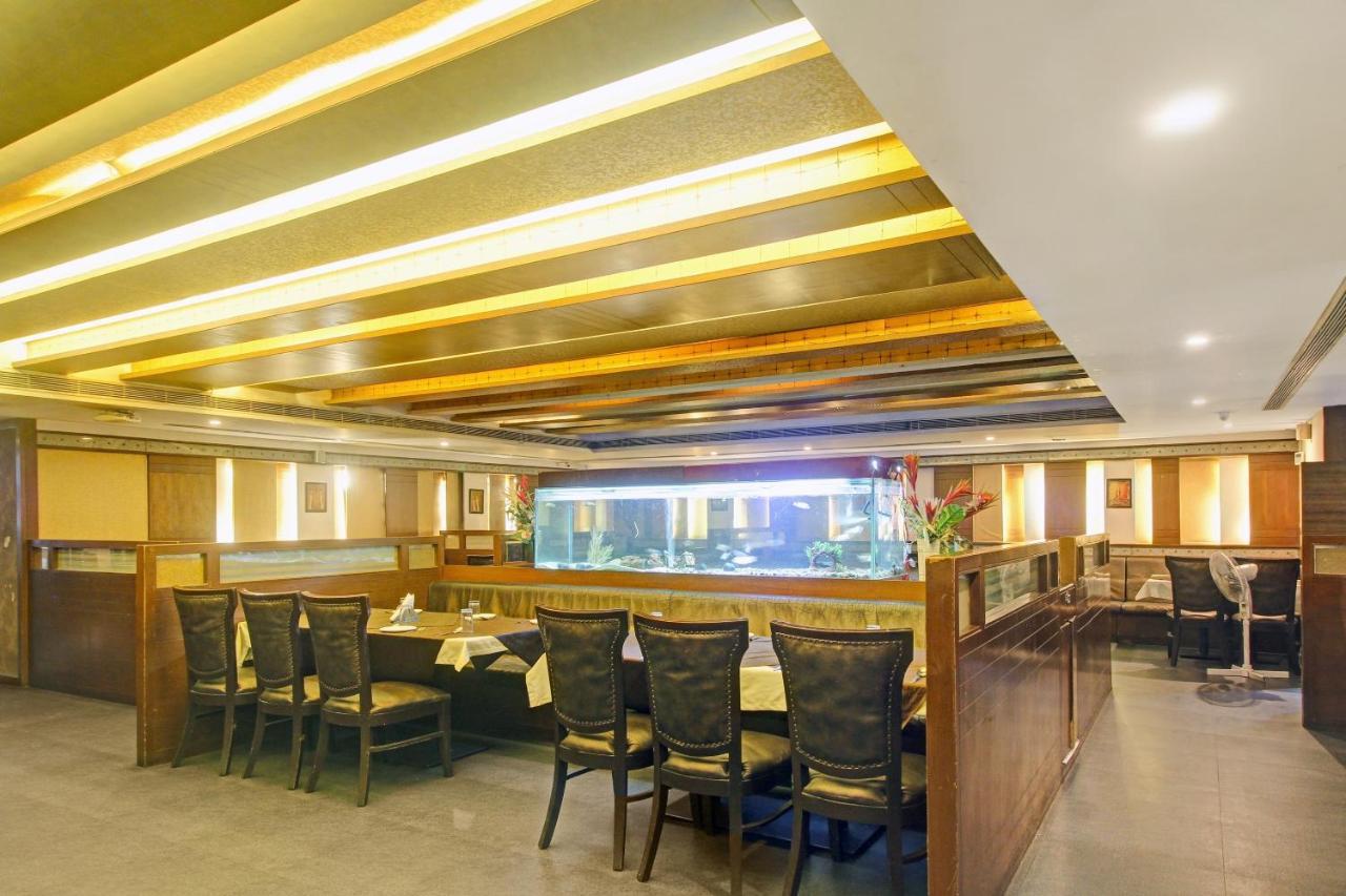 Collection O 82357 Hotel Surabhi Pride Trimulgherry Extérieur photo