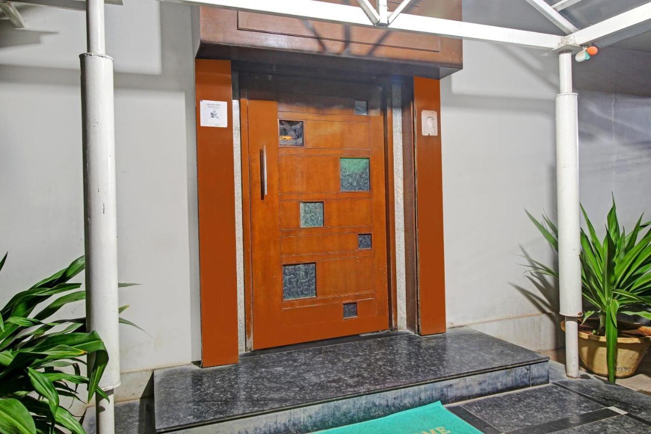 Collection O 82357 Hotel Surabhi Pride Trimulgherry Extérieur photo